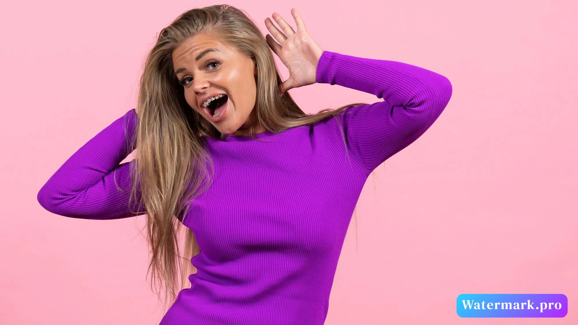 Text watermark with shadow, gradient fill and professional rendering