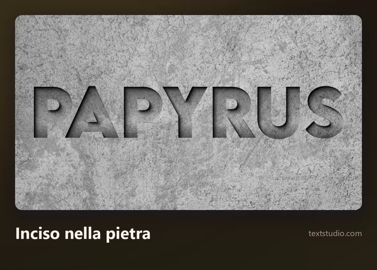 La parola Papyrus incisa in una superficie di pietra grigia, con le lettere incavate e illuminate dall'alto